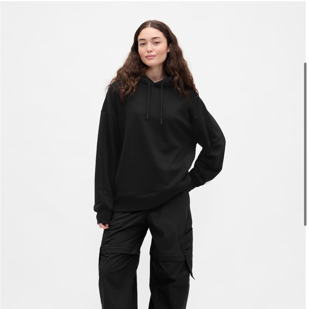 Gap x Beis Heavyweight Travel Hoodie
Black small NWT - Picture 5 of 10